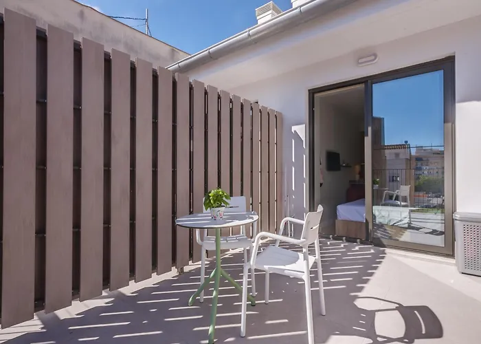 Livensa Living Studios Valencia Viveros